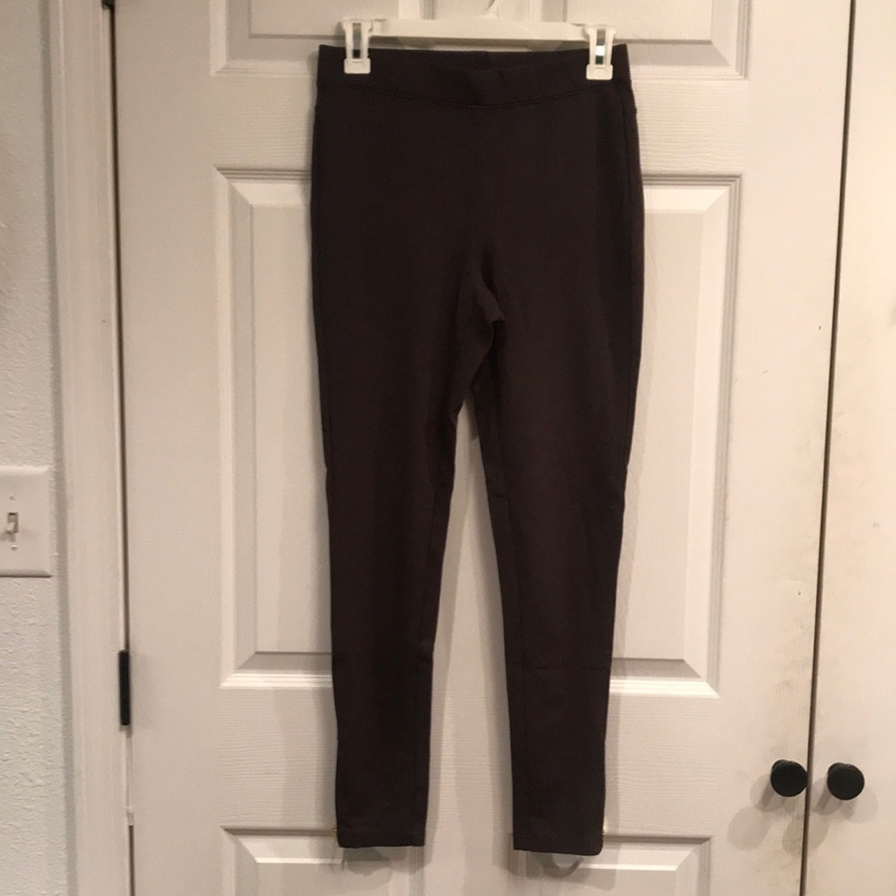 Iman brand size S elastic waist leggings with zipper closure at ankles